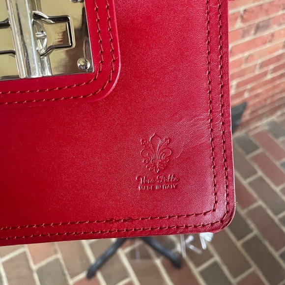 Vera Pelle Made in Italy Red Leather Crossbody Bag - Picture 2 of 8